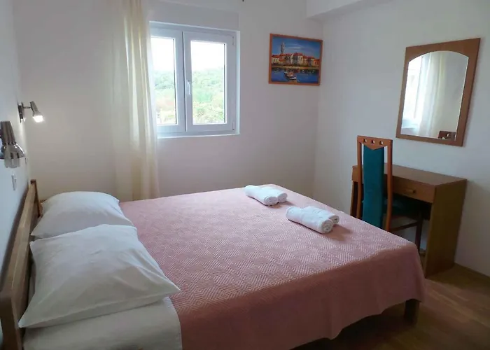 1 Apartament
