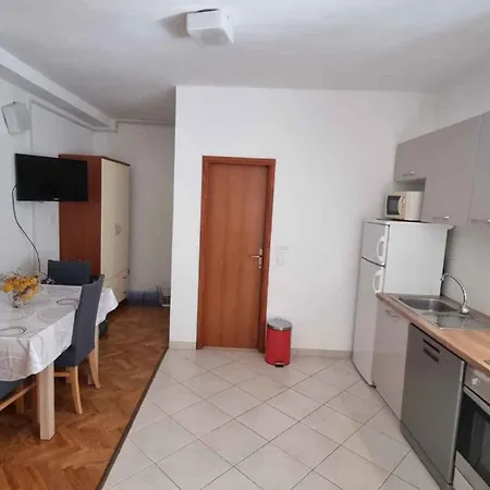 Ljubac 1 Διαμέρισμα *