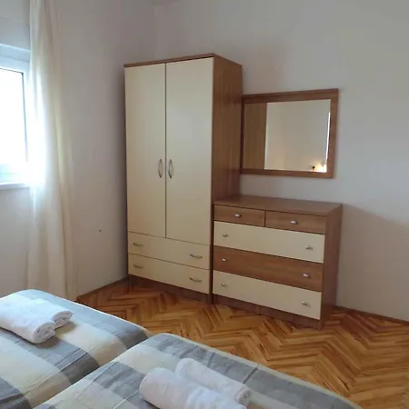 Ljubac 1 * Krneza